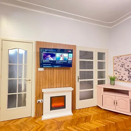 'tide Frame' - Big, Super Central, 2 Bathrooms Apartment Burgas