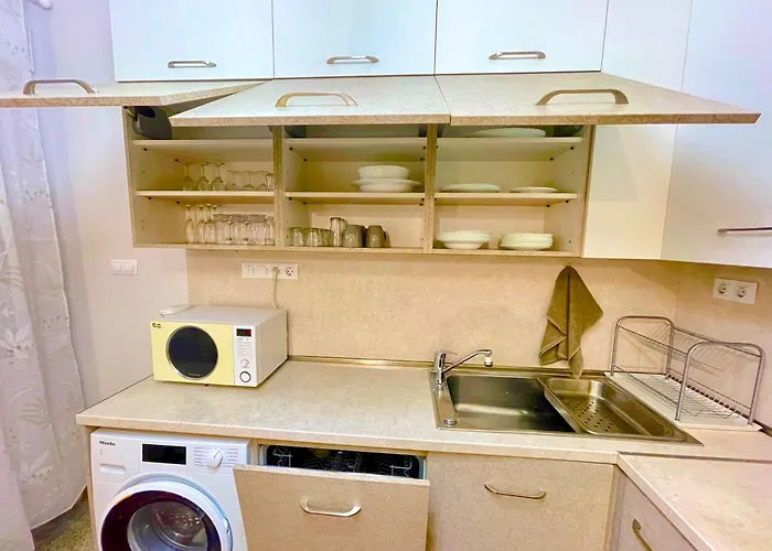 'tide Frame' - Big, Super Central, 2 Bathrooms Apartment *