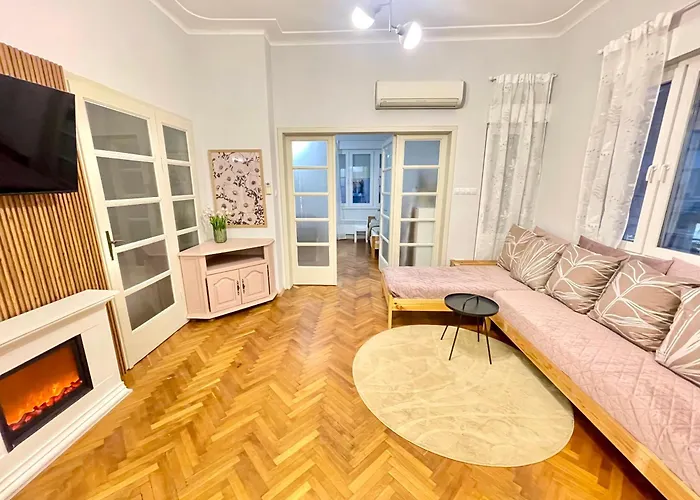 'tide Frame' - Big, Super Central, 2 Bathrooms * Burgas